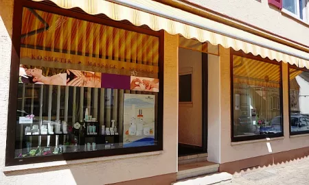 weiter zur Massage-Seite ABSOLUT BEAUTY