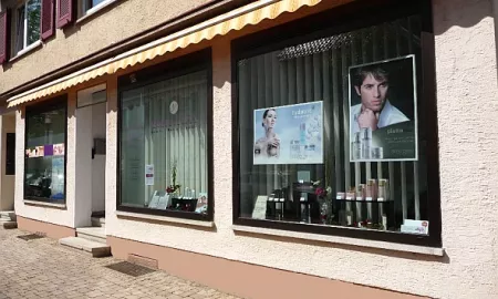 weiter zur Kosmetik-Seite ABSOLUT BEAUTY